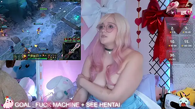 Snapshot of NaomiShimizu chatting on 02-08-25, 12:17 NaomiShimizu online show from 02-08-25, 12:17