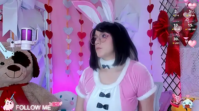 Snapshot of NaomiShimizu chatting on 02-09-25, 10:54 NaomiShimizu online show from 02-09-25, 10:54