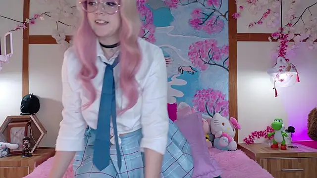 Snapshot of NaomiShimizu chatting on 03-07-25, 01:31 NaomiShimizu online show from 03-07-25, 01:31