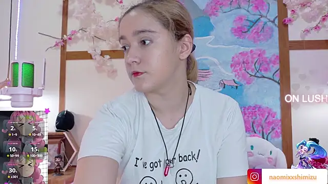 Snapshot of NaomiShimizu chatting on 03-09-25, 08:31 NaomiShimizu online show from 03-09-25, 08:31
