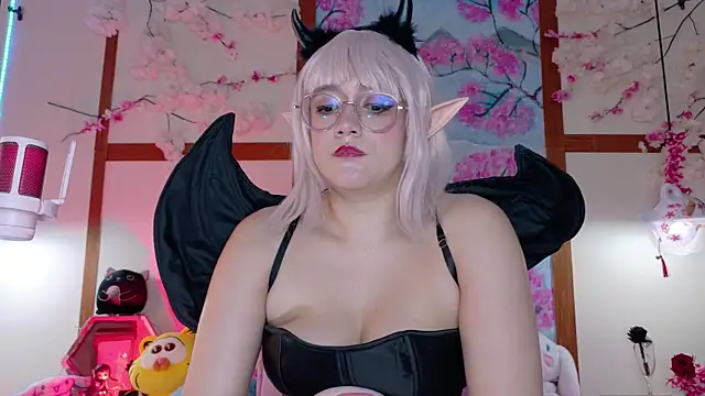 Snapshot of NaomiShimizu chatting on 03-12-25, 12:10 NaomiShimizu online show from 03-12-25, 12:10