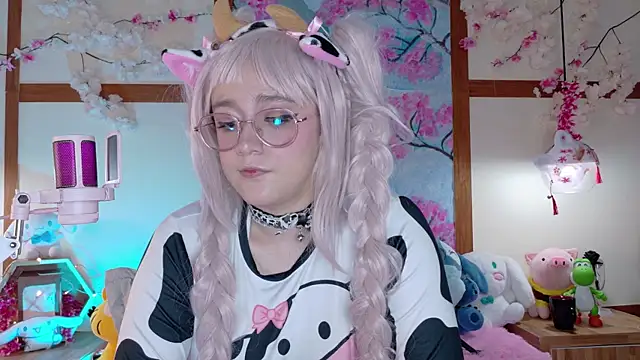 Snapshot of NaomiShimizu chatting on 03-16-25, 11:57 NaomiShimizu online show from 03-16-25, 11:57