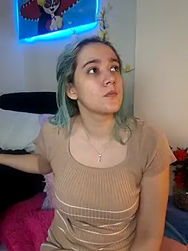 Snapshot of NaomiShimizu chatting on 10-09-25, 09:02 NaomiShimizu online show from 10-09-25, 09:02