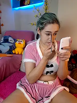 Snapshot of NaomiShimizu chatting on 10-14-25, 07:47 NaomiShimizu online show from 10-14-25, 07:47