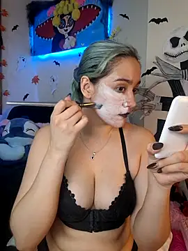 Snapshot of NaomiShimizu chatting on 10-26-25, 08:37 NaomiShimizu online show from 10-26-25, 08:37