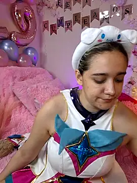 Snapshot of NaomiShimizu chatting on 11-03-25, 08:21 NaomiShimizu online show from 11-03-25, 08:21