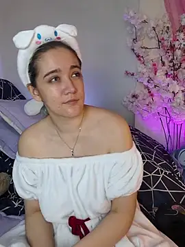 Snapshot of NaomiShimizu chatting on 11-15-25, 08:49 NaomiShimizu online show from 11-15-25, 08:49