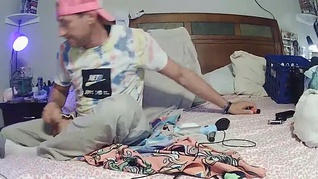 Snapshot of Obi-Spun-Kenobi chatting on 09-20-25, 09:16 Obi-Spun-Kenobi online show from 09-20-25, 09:16