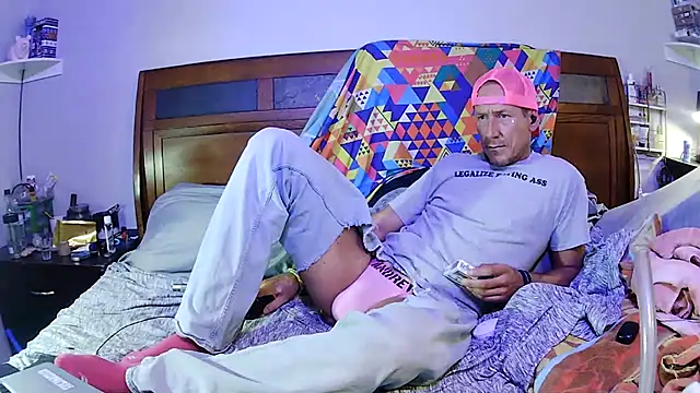 Snapshot of Obi-Spun-Kenobi chatting on 10-02-25, 10:28 Obi-Spun-Kenobi online show from 10-02-25, 10:28