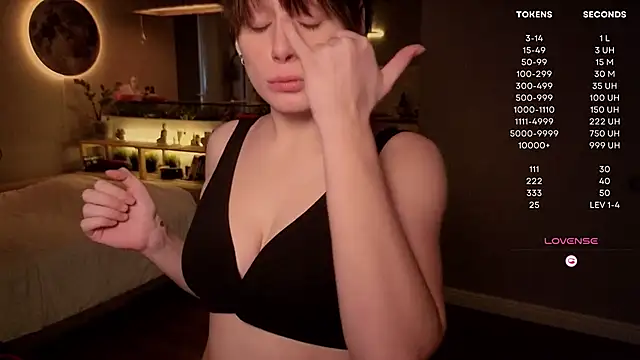 moon deity  online show from 10-13-25, 02:39