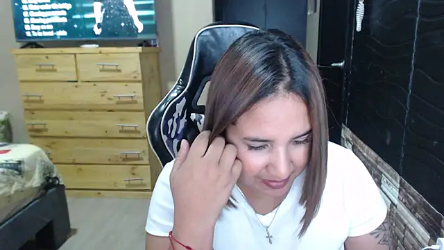 Snapshot of KathyHardcore69 chatting on 03-02-26, 05:19 KathyHardcore69 online show from 03-02-26, 05:19