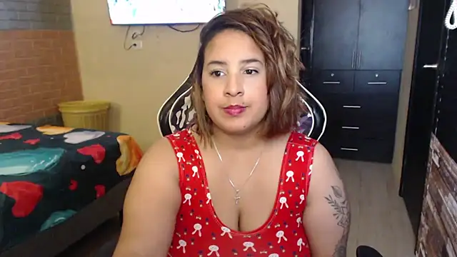 Snapshot of KathyHardcore69 chatting on 03-16-26, 02:28 KathyHardcore69 online show from 03-16-26, 02:28