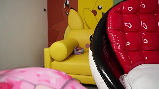 miss  pamela online show from 11-08-25, 11:10