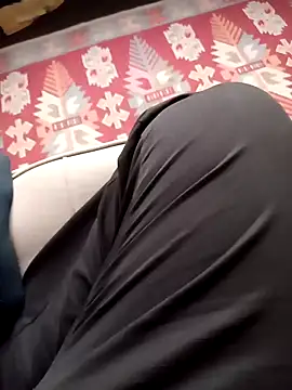 Snapshot of sevinc939 chatting on 12-25-24, 02:13 sevinc939 online show from 12-25-24, 02:13