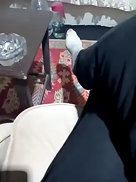 Snapshot of sevinc939 chatting on 01-04-25, 08:27 sevinc939 online show from 01-04-25, 08:27