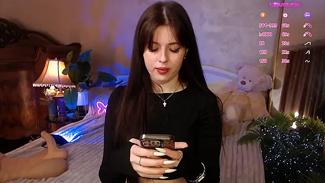 Snapshot of JulieHeets chatting on 01-01-25, 10:21 JulieHeets online show from 01-01-25, 10:21