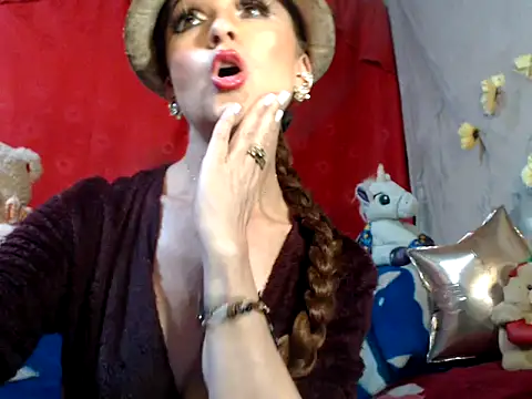 hottieperla online show from 01-05-25, 10:19