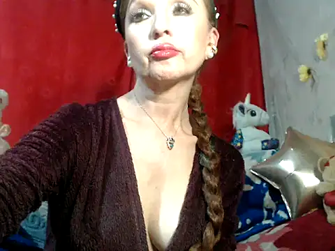 hottieperla online show from 01-31-25, 12:06