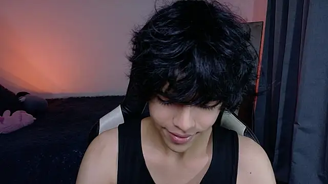 Snapshot of Alan26_ chatting on 04-23-26, 12:29 Alan26 online show from 04-23-26, 12:29
