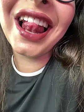 adara lennox online show from 02-07-26, 08:23