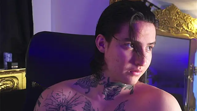 Snapshot of dantecoppolaa_ chatting on 12-24-24, 09:33 dantecoppolaa online show from 12-24-24, 09:33