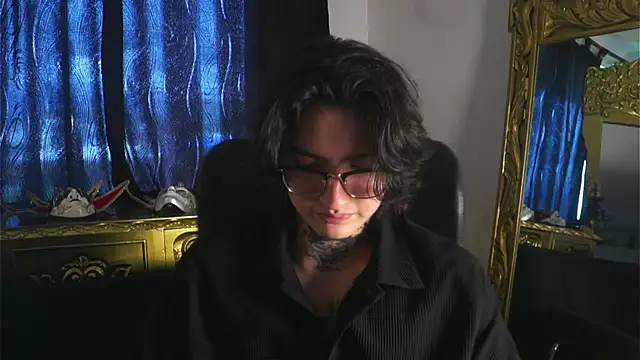 Snapshot of dantecoppolaa_ chatting on 01-04-25, 04:43 dantecoppolaa online show from 01-04-25, 04:43