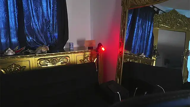 Snapshot of dantecoppolaa_ chatting on 01-05-25, 05:51 dantecoppolaa online show from 01-05-25, 05:51