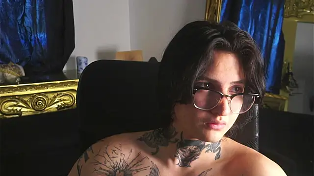 Snapshot of dantecoppolaa_ chatting on 01-07-25, 03:54 dantecoppolaa online show from 01-07-25, 03:54