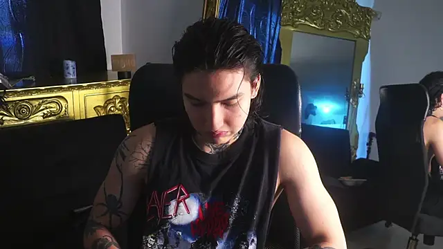 Snapshot of dantecoppolaa_ chatting on 01-11-25, 05:07 dantecoppolaa online show from 01-11-25, 05:07