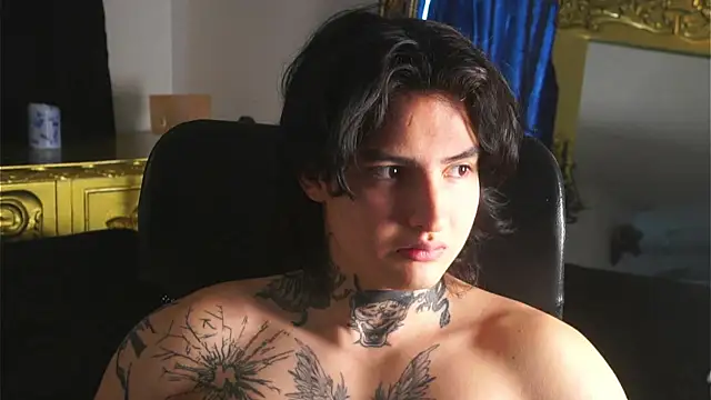 Snapshot of dantecoppolaa_ chatting on 01-12-25, 05:11 dantecoppolaa online show from 01-12-25, 05:11