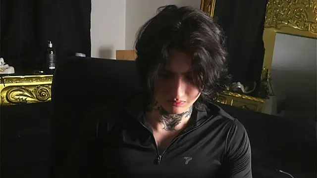 Snapshot of dantecoppolaa_ chatting on 01-18-25, 12:13 dantecoppolaa online show from 01-18-25, 12:13