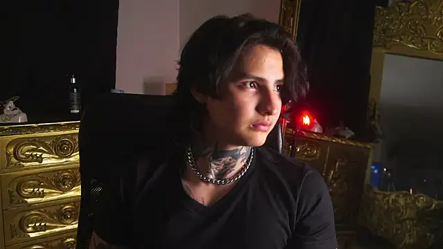 Snapshot of dantecoppolaa_ chatting on 01-19-25, 01:21 dantecoppolaa online show from 01-19-25, 01:21