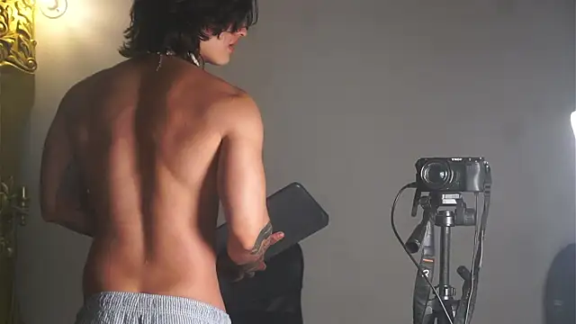 Snapshot of dantecoppolaa_ chatting on 02-10-25, 02:52 dantecoppolaa online show from 02-10-25, 02:52