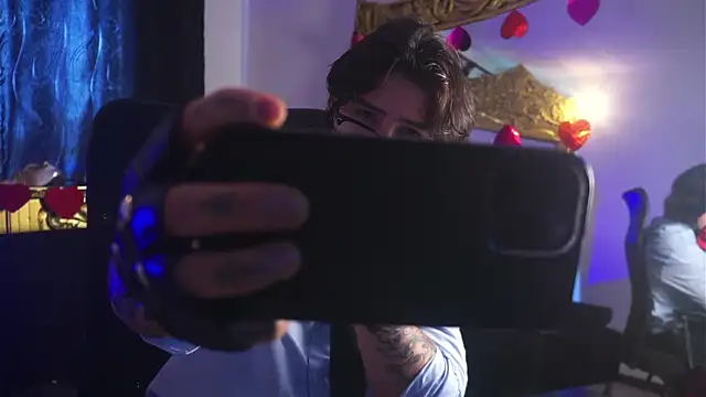 Snapshot of dantecoppolaa_ chatting on 02-15-25, 05:07 dantecoppolaa online show from 02-15-25, 05:07