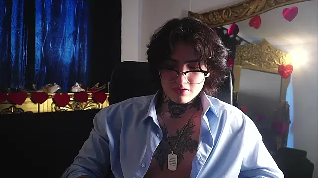 Snapshot of dantecoppolaa_ chatting on 02-15-25, 08:11 dantecoppolaa online show from 02-15-25, 08:11