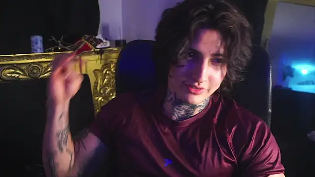 Snapshot of dantecoppolaa_ chatting on 02-18-25, 12:04 dantecoppolaa online show from 02-18-25, 12:04