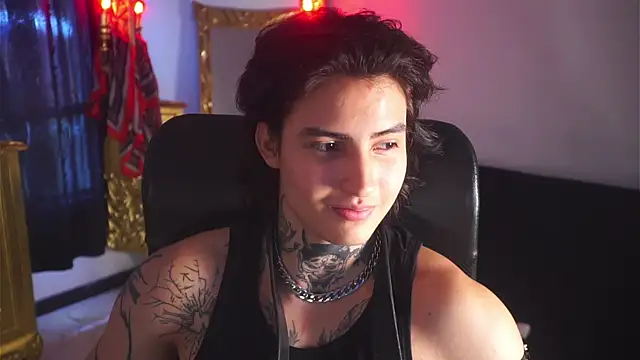 Snapshot of dantecoppolaa_ chatting on 03-02-25, 06:40 dantecoppolaa online show from 03-02-25, 06:40