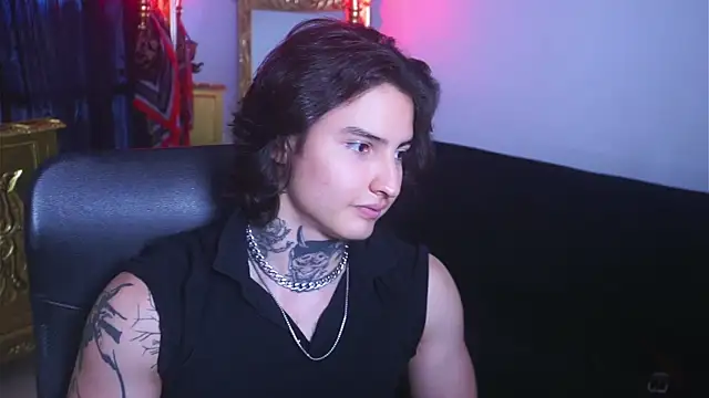 Snapshot of dantecoppolaa_ chatting on 03-04-25, 02:21 dantecoppolaa online show from 03-04-25, 02:21