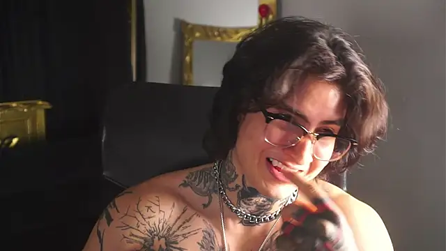 Snapshot of dantecoppolaa_ chatting on 03-11-25, 01:16 dantecoppolaa online show from 03-11-25, 01:16