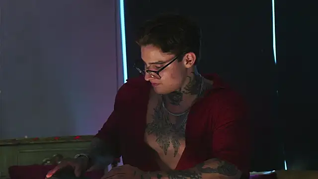 Snapshot of dantecoppolaa_ chatting on 10-18-25, 08:53 dantecoppolaa online show from 10-18-25, 08:53