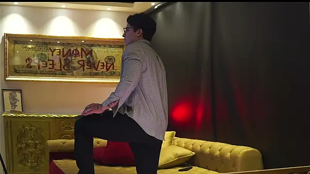 dantecoppolaa  online show from 12-20-25, 12:29