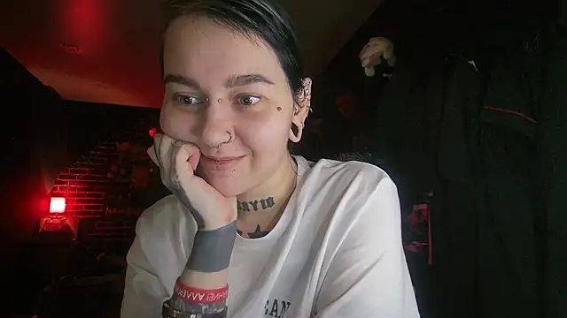 MoorderxDoll online show from 12-10-24, 09:11