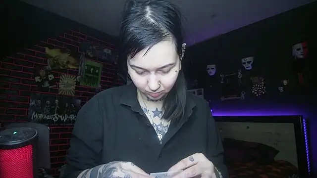 Snapshot of MoorderxDoll chatting on 02-27-26, 06:30 MoorderxDoll online show from 02-27-26, 06:30