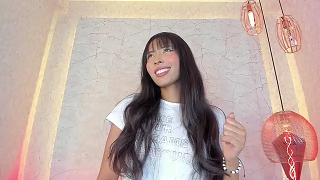 Snapshot of aprilalen chatting on 02-16-25, 07:15 aprilalen online show from 02-16-25, 07:15