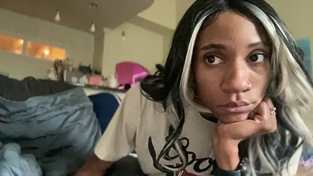 Snapshot of cutiesigh chatting on 09-10-25, 05:57 cutiesigh online show from 09-10-25, 05:57