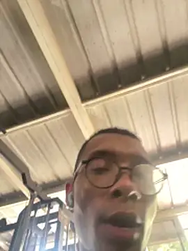 Aaronblack1  online show from 05-25-26, 05:19