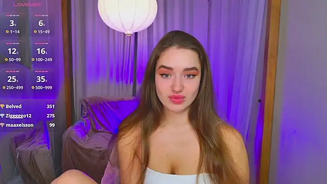 Snapshot of LovelyJessie chatting on 01-15-25, 07:44 LovelyJessie online show from 01-15-25, 07:44