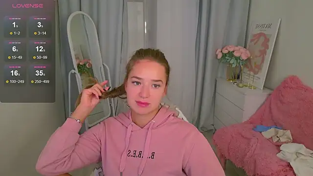 LovelyJessie online show from 10-08-25, 08:56