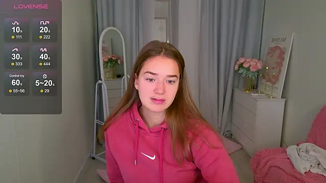 Snapshot of LovelyJessie chatting on 11-27-25, 01:46 LovelyJessie online show from 11-27-25, 01:46