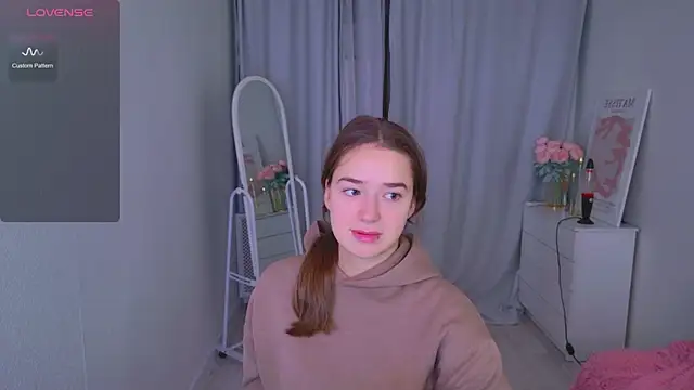 Snapshot of LovelyJessie chatting on 01-13-26, 01:38 LovelyJessie online show from 01-13-26, 01:38